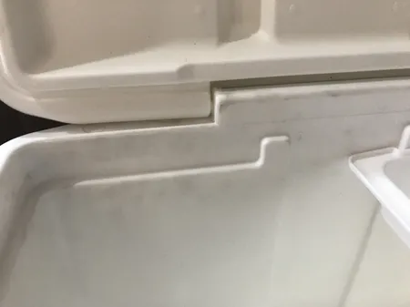 یخدان سفری کیش ترموس مدل شیردار گنجایش 38 لیتر