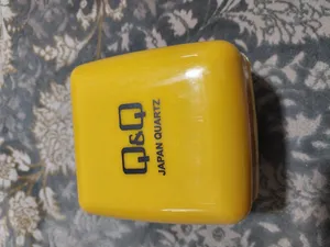 تجریه خرید ساعت مچی دیجیتال بچگانه کیو اند کیو مدل M185J005Y