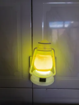 چراغ خواب کودک هامان مدل فانوس