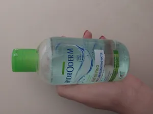 تجریه خرید محلول پاک کننده آرایش صورت هیدرودرم مدل برگ مناسب پوست های حساس حجم 250 میلی لیتر