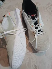 تجریه خرید کفش فوتسال مردانه مدل گتو استریت