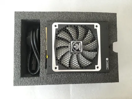 منبع تغذیه ماژولار گرین مدل GP850B-OCPT