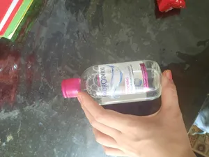 تجریه خرید محلول پاک کننده آرایش صورت هیدرودرم مدل soothing مناسب پوست های حساس حجم 250 میلی لیتر