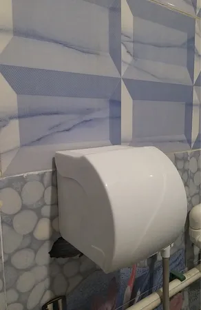 جای دستمال توالت سنی پلاستیک مدل madis2020