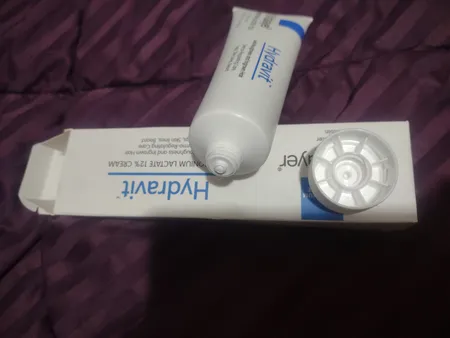 کرم مرطوب‌کننده ویتالیر مدل امونیوم لاکتات حجم 100 میلی‌لیتر