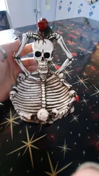 زیرسیگاری طرح اسکلت کد HE-001