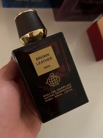 ادو پرفیوم مردانه فراگرنس ورد مدل Brown Leather حجم 100 میلی لیتر