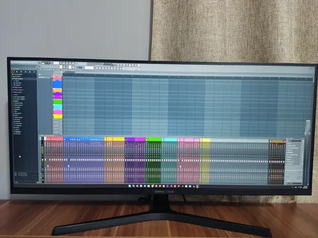 مانیتور گیمینگ 34 اینچ مسترتک مدل PA345UQ ، رزولوشن UltraWide QHD، پنل Rapid IPS، نرخ بروزرسانی 165 هرتز، با نسبت تصویر 21:9، دارای اسپیکر داخلی، دارای پورت HDMI و DisplayPort و USB و خروجی هدفون