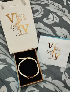 تجریه خرید دستبند طلا 18 عیار زنانه 
وی وی گلد مدل برگ کد 110