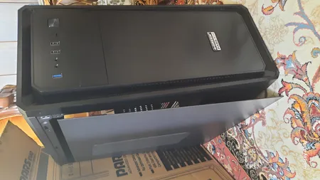 کیس کامپیوتر گرین مدل Pars Evo