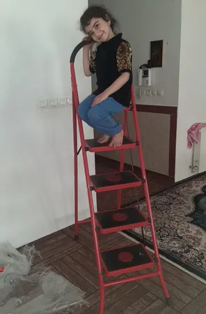 نردبان 5 پله ماندگار مدل آسمان