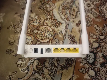 مودم روتر فیبر نوری  مدل HG8546M