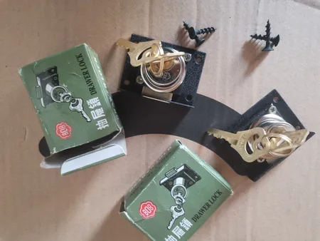 قفل کمدی مدل تک پله B08