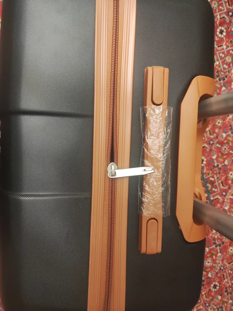 چمدان ماژرو مدل لوتوس سایز بزرگ ارتفاع 75 سانتی متر