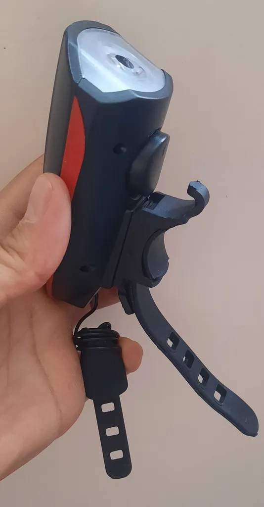 چراغ جلوی دوچرخه راک براس مدل 7588