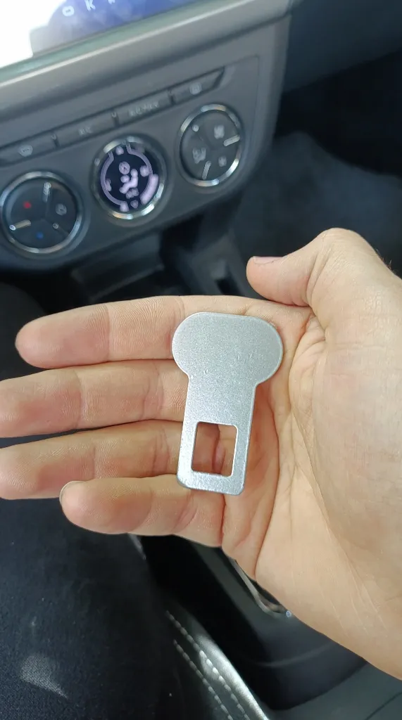 زبانه کمربند ایمنی خودرو پیتکس مدل PTX-Z