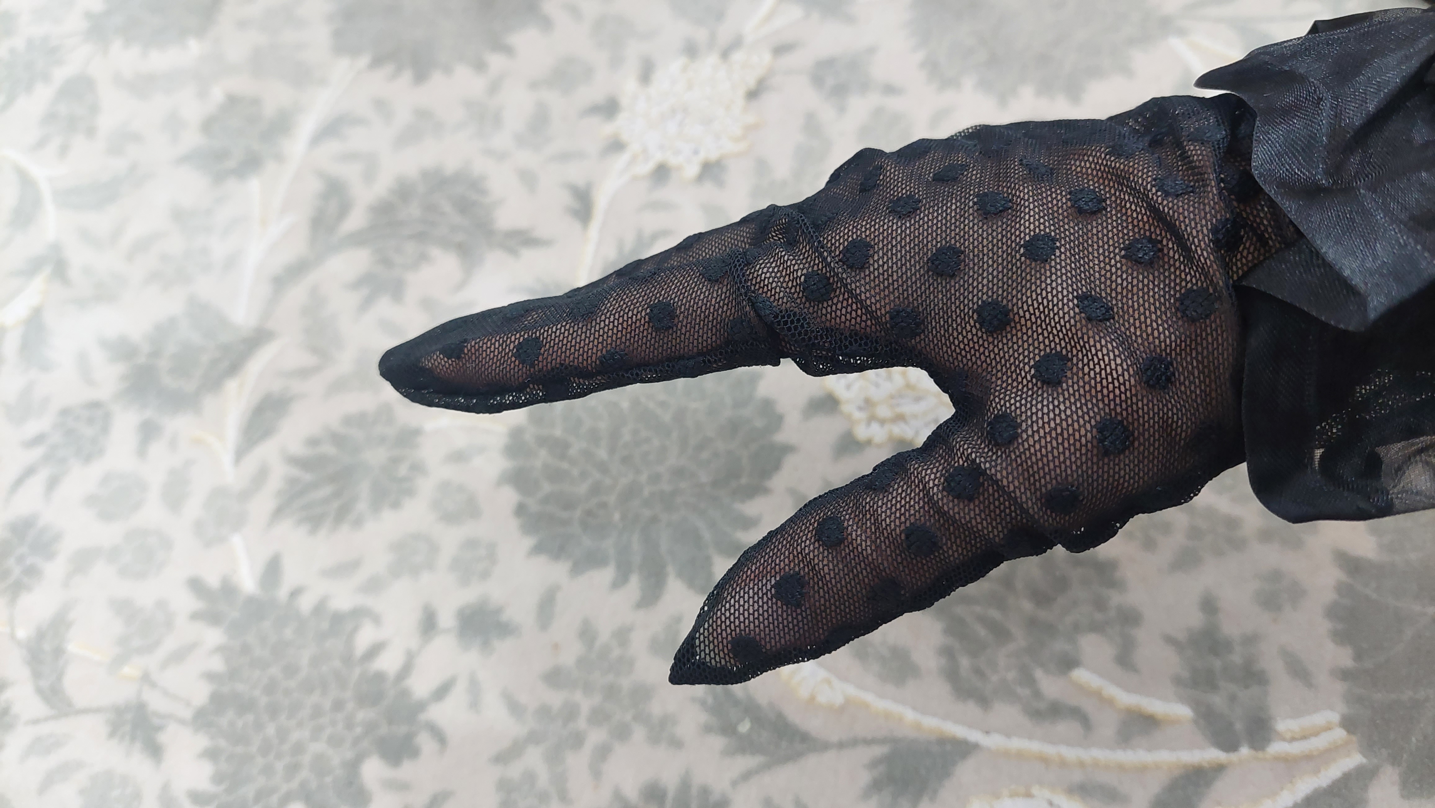 دستکش زنانه مدل خال خال ریز پرنسسیRokh 111