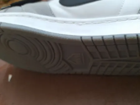 کفش مخصوص دویدن مدل Air Jordan 1 Mid Light Smoke