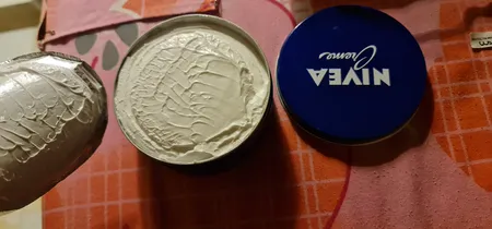 کرم مرطوب کننده نیوآ حجم 250 میلی لیتر