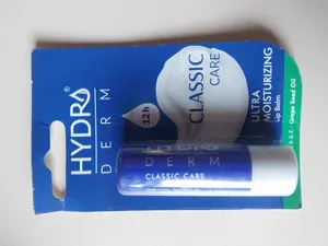 تجریه خرید بالم مرطوب کننده لب هیدرودرم مدل CLASSIC CARE