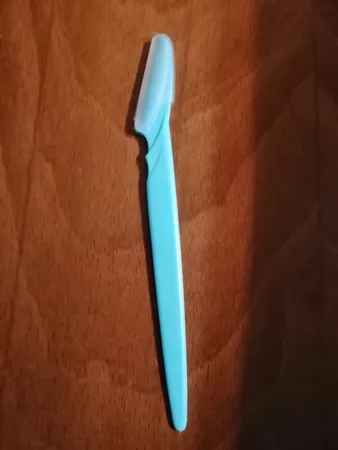 تیغ اصلاح ابرو تینکل مدل01 بسته 6 عددی