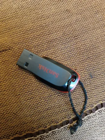 فلش مموری سن دیسک مدل Cruzer Blade CZ50 ظرفیت 32 گیگابایت با رابط USB 2.0