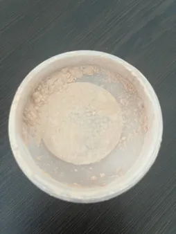 پودر تثبیت کننده آرایش لالا رخ شماره 01