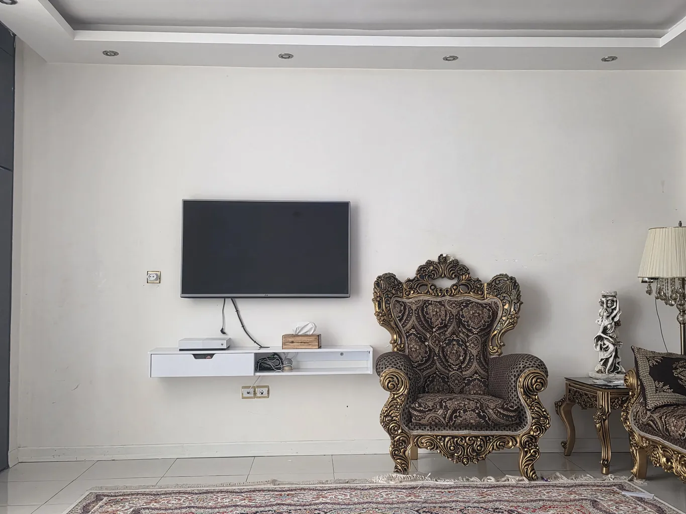 میز تلویزیون دیواری مدل DLF86L