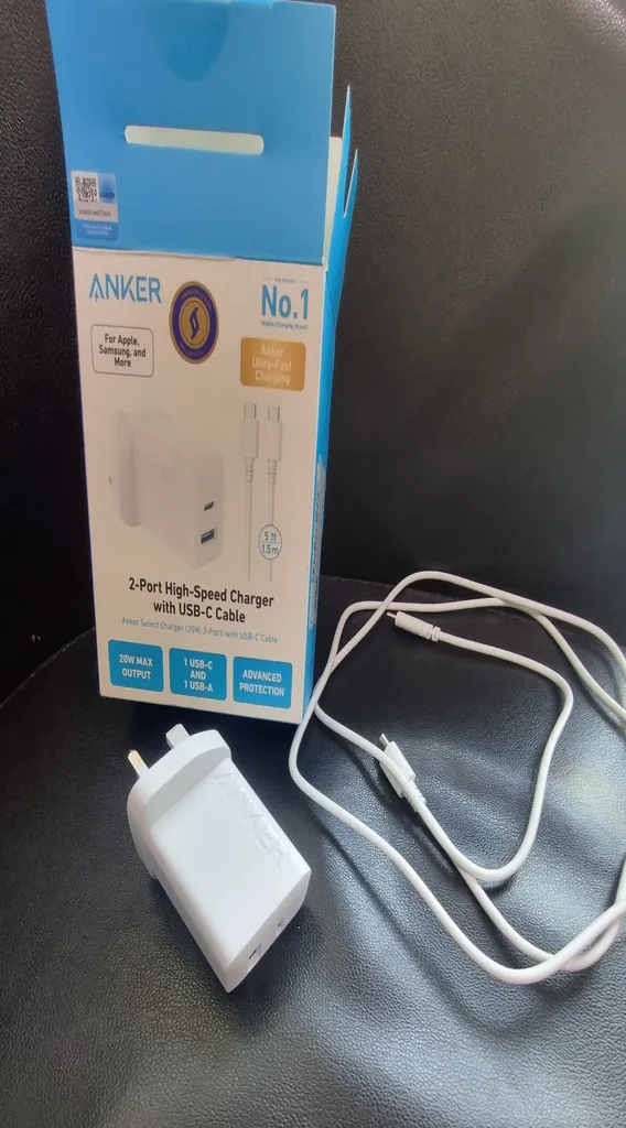 شارژر دیواری 20 وات انکر مدل B2348 به همراه کابل USB-C به طول 1.5 متر