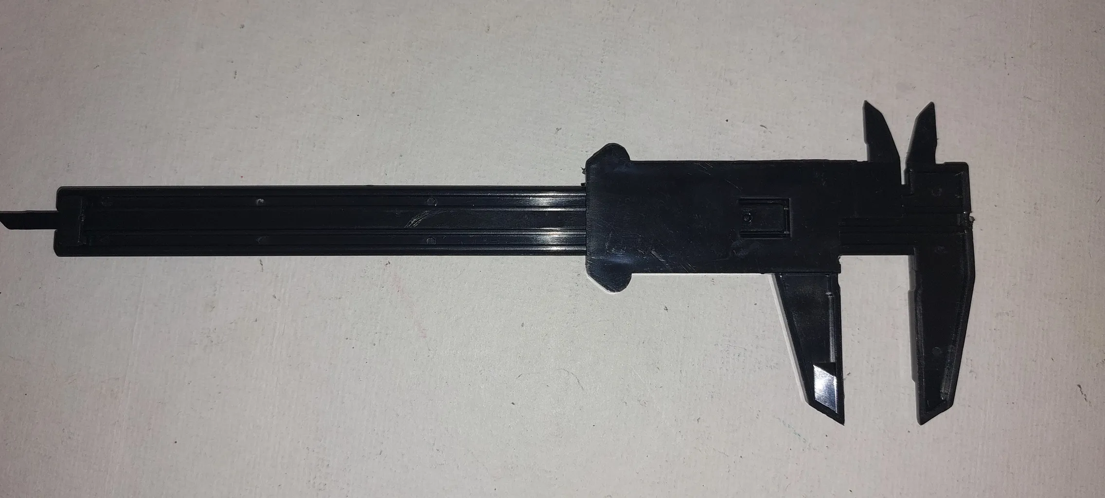 کولیس کد 22 گستره 0-155 میلی متر