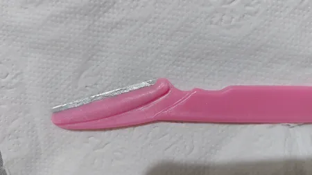 تیغ اصلاح ابرو مدل 00200