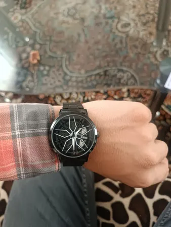 ساعت مچی عقربه‌ای مردانه والار مدل رینگی متحرک کد W20