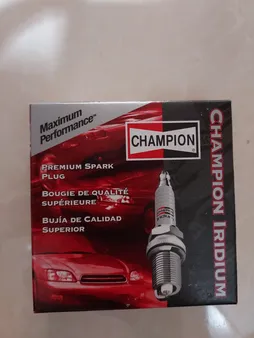 شمع پایه کوتاه ایریدیوم سوزنی چمپیون مدل 9201 بسته 4 عددی