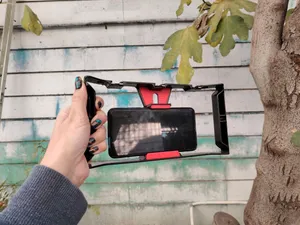 تجریه خرید نگهدارنده موبایل زومی مدل Film Makin