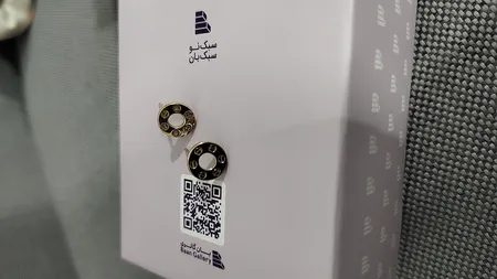 گوشواره طلا 18 عیار زنانه بان گالری مدل کارتیه لاو