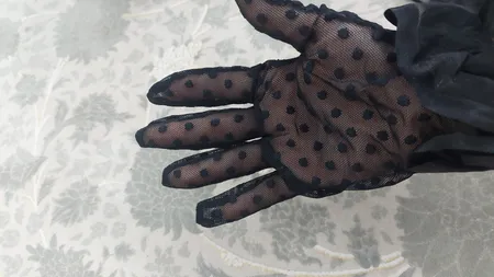 دستکش زنانه مدل خال خال ریز پرنسسیRokh 111