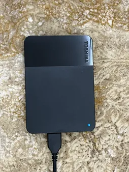 هارد اکسترنال توشیبا مدل Canvio Ready ظرفیت دو ترابایت دارای رابط USB Type-A 3.0