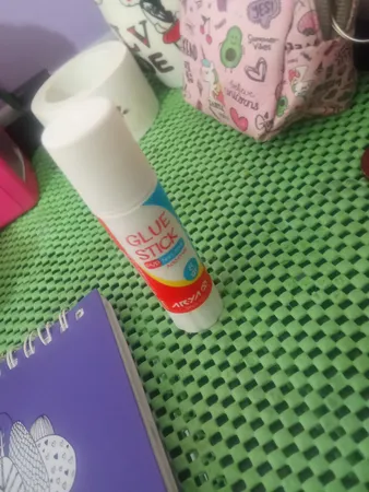 چسب ماتیکی آریا کد A8 بسته 12 عددی