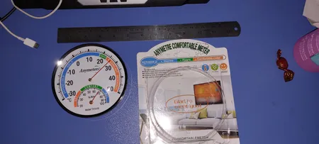 دماسنج و رطوبت سنج مدل TH101B