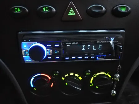 پخش کننده خودرو مدل JSD-520 BT