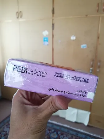 ژل لایه بردار و ضد ترک پا و آرنج لافارر مدل پدی حجم 60 میلی لیتر