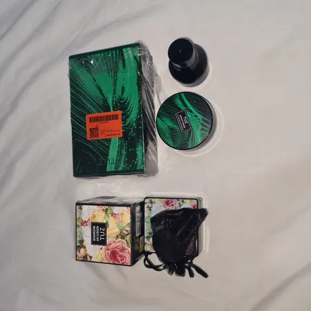 کوشن توز مدل گل رز شماره 01 به همراه پد آرایشی