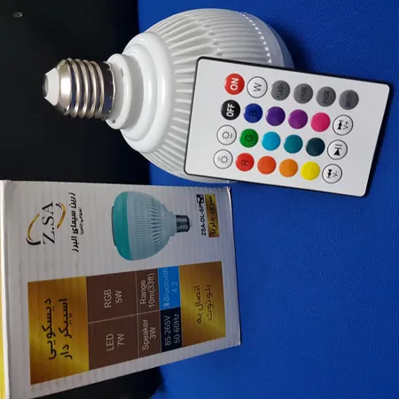 لامپ هوشمند و اسپیکر بلوتوثی 7 وات مدل ZSA-DL-SP پایه E27