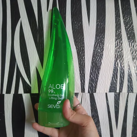 ژل ضد چروک سودا مدل لیفتینگ آلوئه ورا حجم 200 میلی لیتر