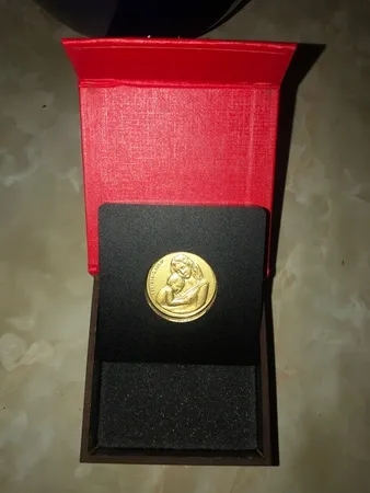 شمش طلای 24 عیار نقش برجسته طرح مادر