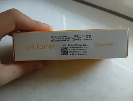 کرم ضدآفتاب و ضدلک بی‌رنگ لافارر مدل SPF30، مناسب پوست‌های خشک و معمولی، حجم 40 میلی‌لیتر