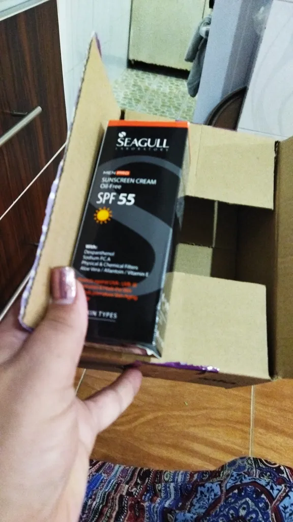 کرم ضدآفتاب سی گل سری Men pro، حجم 50 میلی‌لیتر