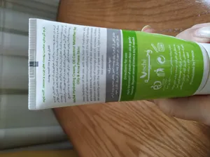 تجریه خرید کرم آبرسان وچه مدل Bamboo مناسب پوست‌های چرب و مستعد آکنه حجم 60 میلی‌لیتر