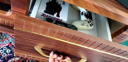 میز تلویزیون بیتلی مدل دکومبل کد 207