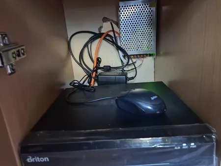 پاور سوئیچینگ 12 ولت 10 آمپر مدل TD-10A